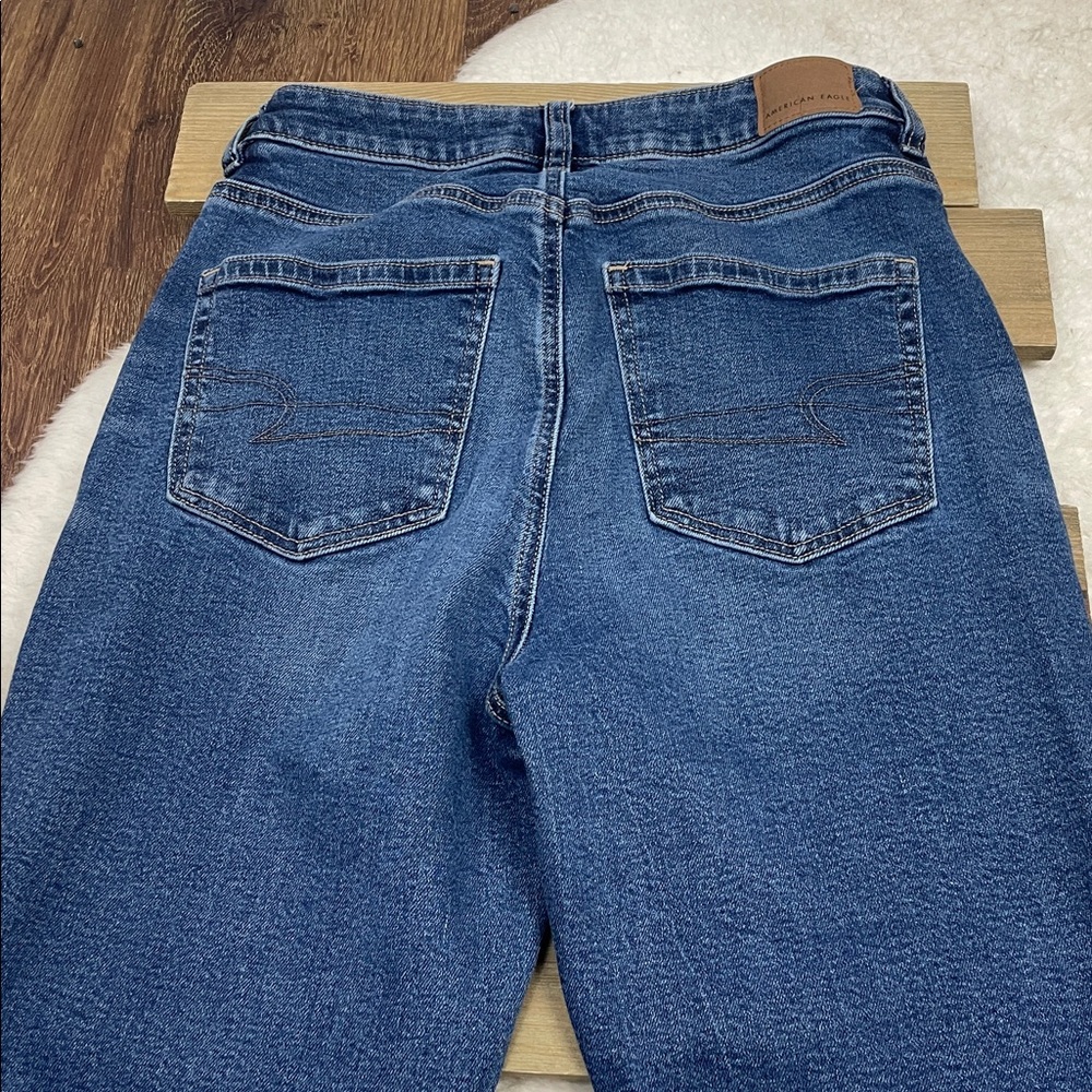 American Eagle Mom Straight Jeans Crossover Waist - Picture 9 of 9